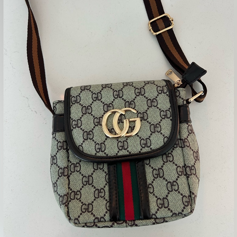 Crossbody Bag with Green-Red Stripe - Picture 2 of 4
